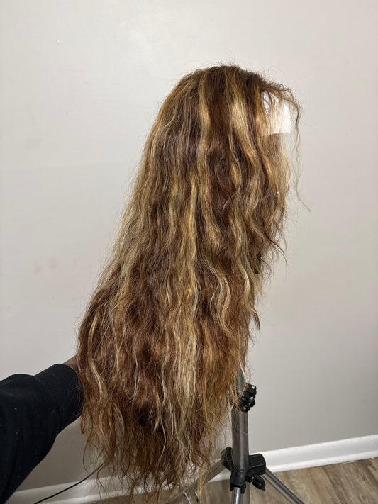 24” Highlighted Closure Wig